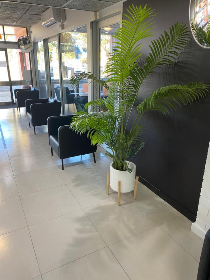 Adelaide Airport Motel Kültér fotó