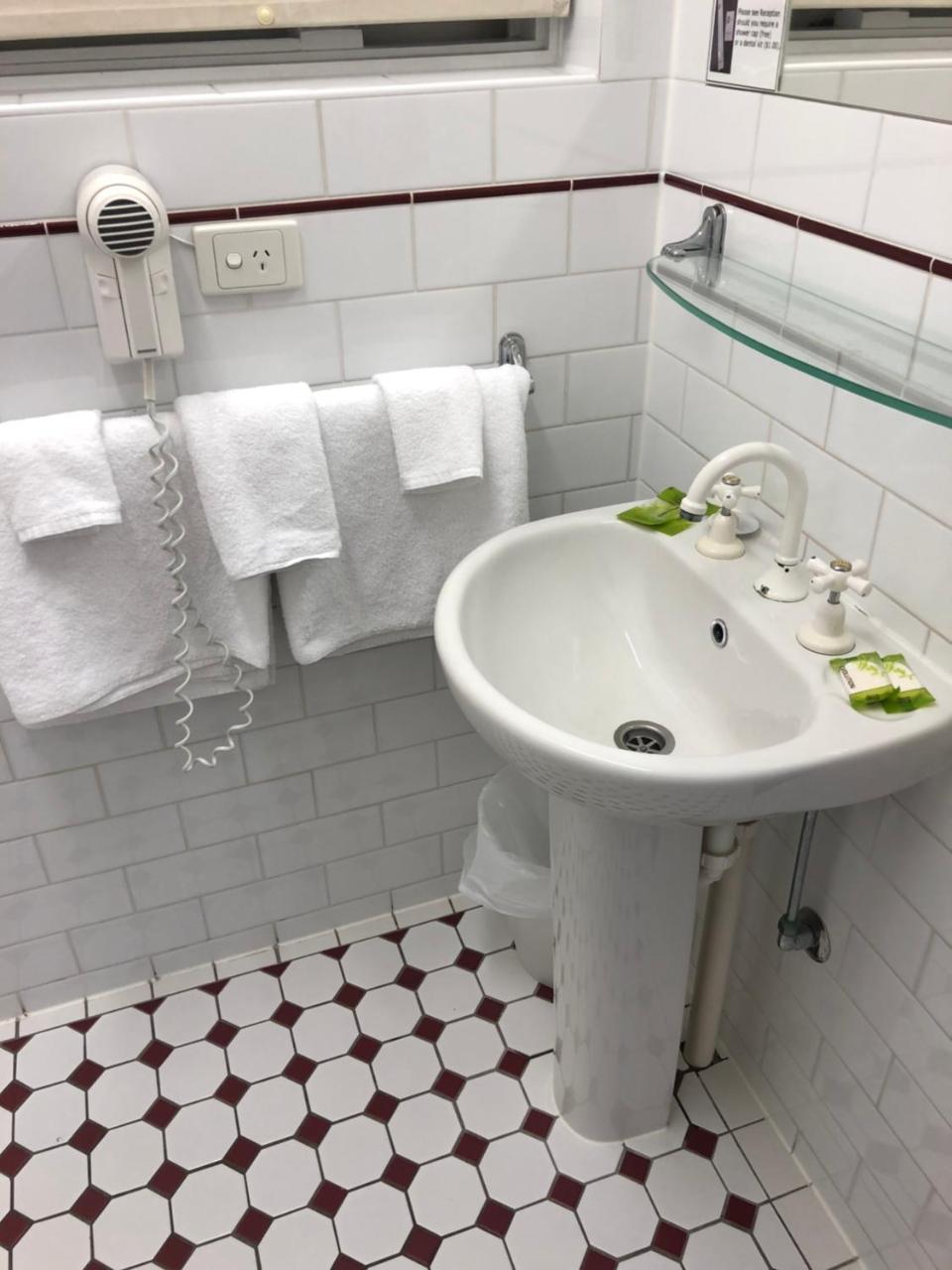 Adelaide Airport Motel Kültér fotó